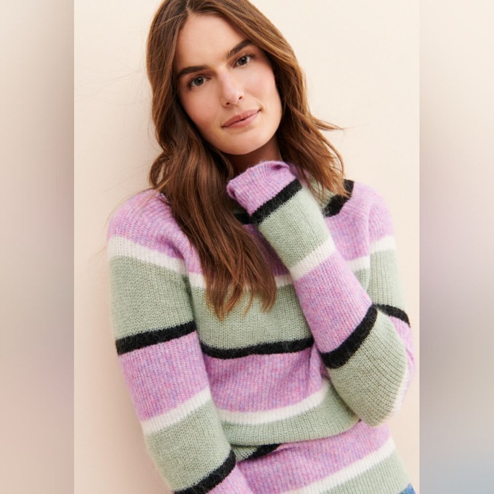Urban Outfitters Mohair wool blend striped pullover size m pastel colors